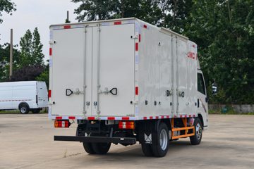 ����ȫ��˳�� ��׼�� 2.5L���� 136���� ������5�� 3.7�׵�����ʽ�ῨͼƬ