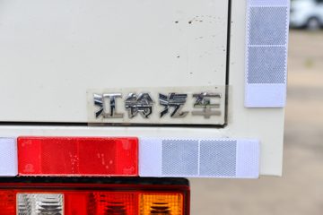 ����ȫ��˳�� ��׼�� 2.5L���� 136���� ������5�� 3.7�׵�����ʽ�ῨͼƬ