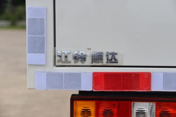 ����ȫ��˳�� ��׼�� 2.5L���� 136���� ������5�� 3.7�׵�����ʽ�ῨͼƬ