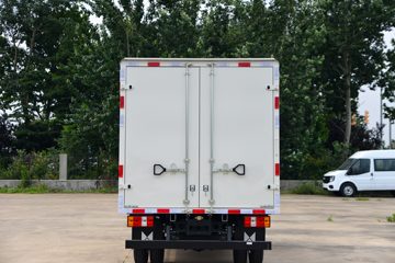 ����ȫ��˳�� ��׼�� 2.5L���� 136���� ������5�� 3.7�׵�����ʽ�ῨͼƬ