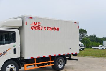 ����ȫ��˳�� ��׼�� 2.5L���� 136���� ������5�� 3.7�׵�����ʽ�ῨͼƬ