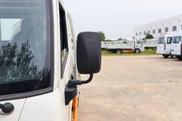 ����ȫ��˳�� ��׼�� 2.5L���� 136���� ������5�� 3.8���Ű������ῨͼƬ