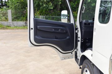 ����ȫ��˳�� ��׼�� 2.5L���� 136���� ������5�� 3.8���Ű������ῨͼƬ