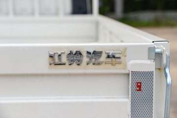 ����ȫ��˳�� ��׼�� 2.5L���� 136���� ������5�� 3.8���Ű������ῨͼƬ