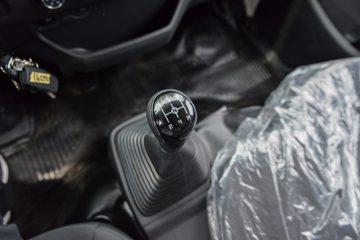 ���� ȫ��˳��С�� ��׼�� 2.5L���� 136���� ������5�� 2.7��˫�������ῨͼƬ