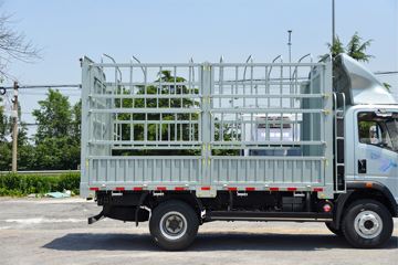 ����HOWOͳ˧ 2.5L���� 185���� �й�����12�� 4.15�׵��Ų�դʽ�ῨͼƬ