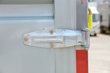 ����HOWOͳ˧ 2.5L���� 185���� �й�����12�� 4.15�׵��Ų�դʽ�ῨͼƬ