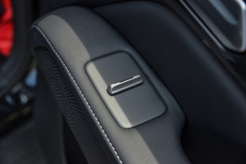 ������ 2026�� ȫ���������� 2.5T���� 211���� �Զ���������˫��Ƥ��ͼƬ