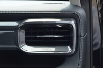 ������ 2026�� ȫ���������� 2.5T���� 211���� �Զ���������˫��Ƥ��ͼƬ