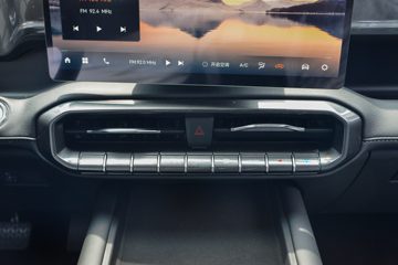 ������ 2026�� ȫ���������� 2.5T���� 211���� �Զ���������˫��Ƥ��ͼƬ