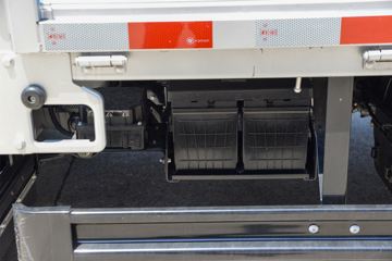 ����ŷ����S1 ��ӯ�� 2.5L���� 165���� 6�� 4.17�׵��������ῨͼƬ