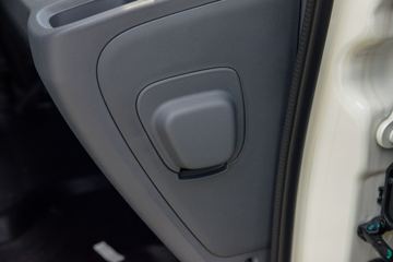 �������� ����E·�� Max ���� ��ɲ 4.2�׵��Ŵ��綯��ʽ�Ῠ ����ʱ��140.41kWhͼƬ