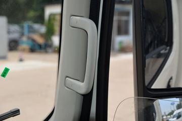 �������� ����E·�� Max ���� ��ɲ 4.2�׵��Ŵ��綯��ʽ�Ῠ ����ʱ��140.41kWhͼƬ