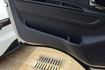 �������� ����E·�� Max ���� ��ɲ 4.2�׵��Ŵ��綯��ʽ�Ῠ ����ʱ��140.41kWhͼƬ