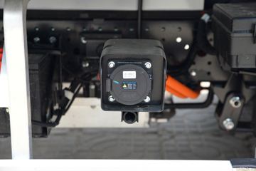 �������� ����E·�� Max ���� ��ɲ 4.2�׵��Ŵ��綯��ʽ�Ῠ ����ʱ��140.41kWhͼƬ
