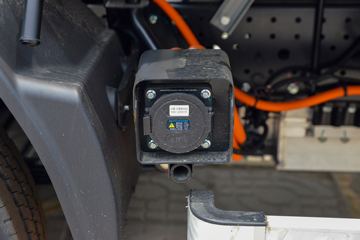 �������� ����E·�� Max ���� ��ɲ 4.2�׵��Ŵ��綯��ʽ�Ῠ ����ʱ��140.41kWhͼƬ