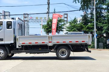 ����ŷ����S1 ��ӯ�� 2.5L���� 165���� 8�� 3.83���Ű������ῨͼƬ