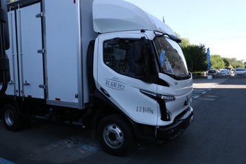 �ɵ�W7 2.5L���� 180���� ��ʿ��8�� 4.18�׵�����ʽ�ῨͼƬ
