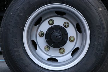 �ɵ�W7 2.5L���� 180���� ��ʿ��8�� 4.18�׵�����ʽ�ῨͼƬ