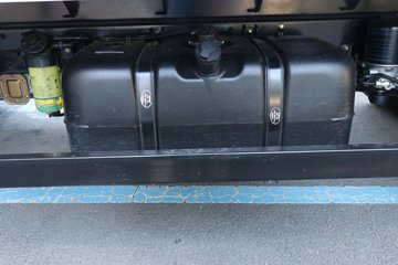 �ɵ�W7 2.5L���� 180���� ��ʿ��8�� 4.18�׵�����ʽ�ῨͼƬ
