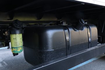 �ɵ�W7 2.5L���� 180���� ��ʿ��8�� 4.18�׵�����ʽ�ῨͼƬ