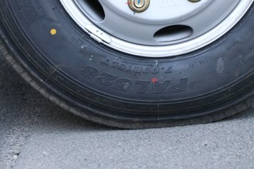 �ɵ�W7 2.5L���� 180���� ��ʿ��8�� 4.18�׵�����ʽ�ῨͼƬ