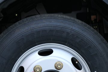 �ɵ�W7 2.5L���� 180���� ��ʿ��8�� 4.18�׵�����ʽ�ῨͼƬ