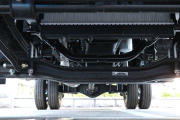 �ɵ�W7 2.5L���� 180���� ��ʿ��8�� 4.18�׵�����ʽ�ῨͼƬ