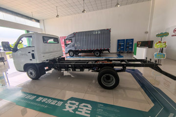 ���ǵ�T4 �Ƽ��� 3.99�׵��Ŵ��綯�����Ῠ ����62kWhͼƬ