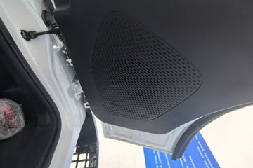 ���ǵ�T4 �Ƽ��� 3.99�׵��Ŵ��綯�����Ῠ ����62kWhͼƬ