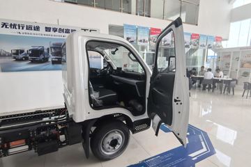 ���ǵ�T4 �Ƽ��� 3.99�׵��Ŵ��綯�����Ῠ ����62kWhͼƬ