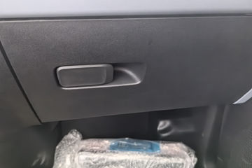 ���ǵ�T4 �Ƽ��� 3.99�׵��Ŵ��綯�����Ῠ ����62kWhͼƬ