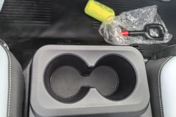 ���ǵ�T4 �Ƽ��� 3.99�׵��Ŵ��綯�����Ῠ ����62kWhͼƬ