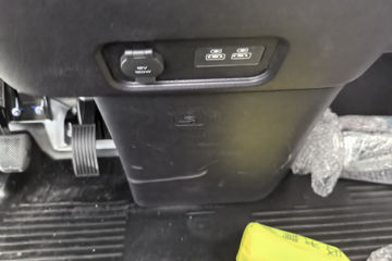 ���ǵ�T4 �Ƽ��� 3.99�׵��Ŵ��綯�����Ῠ ����62kWhͼƬ