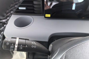 ���ǵ�T4 �Ƽ��� 3.99�׵��Ŵ��綯�����Ῠ ����62kWhͼƬ