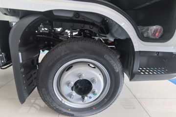 ���ǵ�T4 �Ƽ��� 3.99�׵��Ŵ��綯�����Ῠ ����62kWhͼƬ