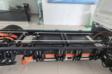 ���ǵ�T4 �Ƽ��� 3.99�׵��Ŵ��綯�����Ῠ ����62kWhͼƬ