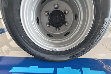 ���ǵ�T4 �Ƽ��� 3.99�׵��Ŵ��綯�����Ῠ ����62kWhͼƬ