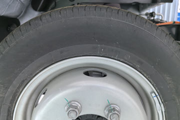 ���ǵ�T4 �Ƽ��� 3.99�׵��Ŵ��綯�����Ῠ ����62kWhͼƬ