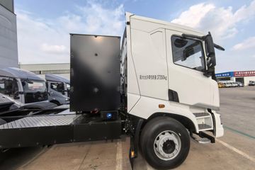 ���ǵ�Q3 6X4 ���綯ǣ���� ����452kWhͼƬ