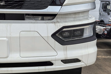 ���ǵ�Q3 6X4 ���綯ǣ���� ����452kWhͼƬ