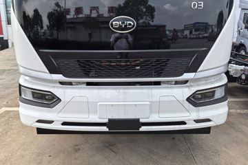 ���ǵ�Q3 6X4 ���綯ǣ���� ����452kWhͼƬ