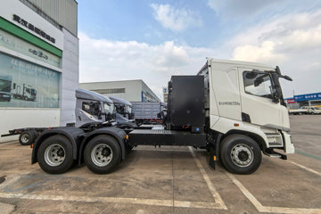 ���ǵ�Q3 6X4 ���綯ǣ���� ����452kWhͼƬ