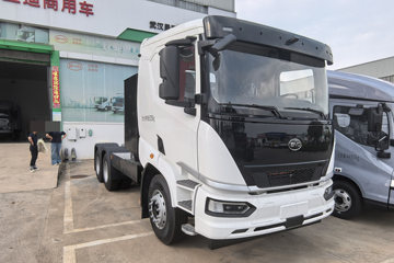 ���ǵ�Q3 6X4 ���綯ǣ���� ����452kWhͼƬ