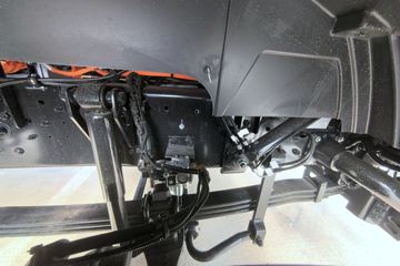���ǵ�Q3 6X4 ���綯ǣ���� ����452kWhͼƬ
