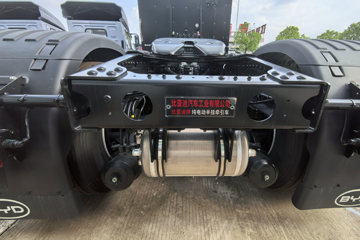 ���ǵ�Q3 6X4 ���綯ǣ���� ����452kWhͼƬ