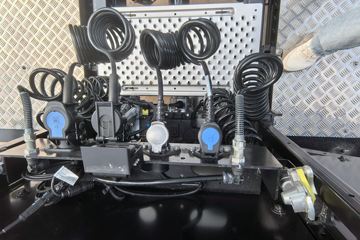 ���ǵ�Q3 6X4 ���綯ǣ���� ����452kWhͼƬ