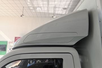 ���ǵ�T4 �Ƽ��� 3.7�׵��Ŵ��綯��ʽ�Ῠ ����62.36kWhͼƬ