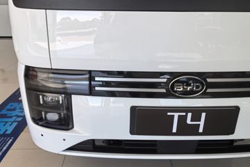 ���ǵ�T4 �Ƽ��� 3.7�׵��Ŵ��綯��ʽ�Ῠ ����62.36kWhͼƬ