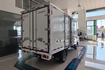 ���ǵ�T4 �Ƽ��� 3.7�׵��Ŵ��綯��ʽ�Ῠ ����62.36kWhͼƬ